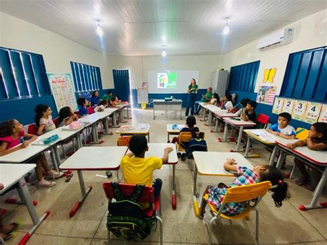 Educação Ambiental e Coleta Seletiva são temas de palestra realizada em