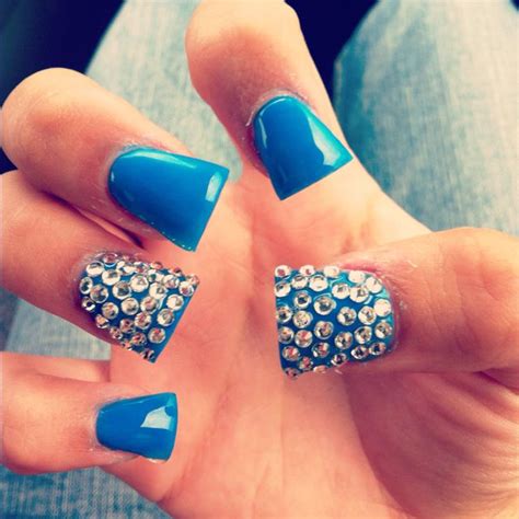 Her Nails Look Like Blue Duck Bills No Nails Prom Get Nails Love