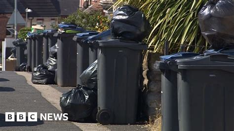 Birmingham Bin Strike Costing City £40 000 A Day Bbc News