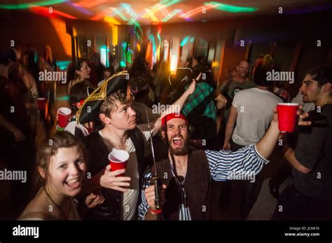 Wild Club Party