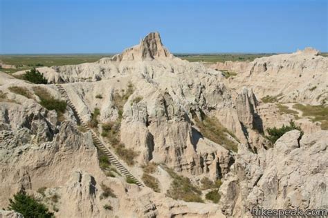 Notch Trail | Badlands National Park | Hikespeak.com