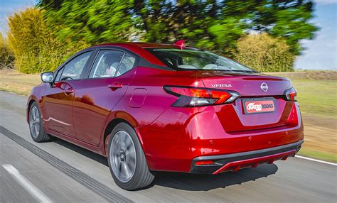 4r Teste Novo Nissan Versa Tem Desempenho Do Kicks E Consumo Que