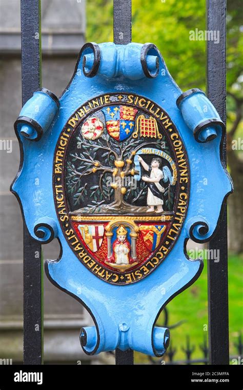 St Patricks Cathedral Coat Of Arms In Dublin Ireland Stock Photo Alamy