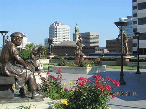 Full Sized Statues On The Roof Garden Picture Of Grohmann Museum