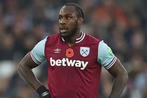 West Ham Manager Offers Michail Antonio Update After Car Crash Miracle