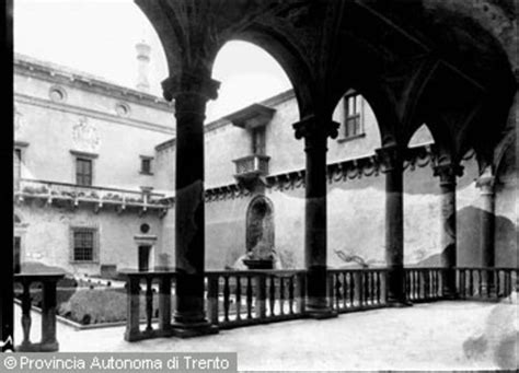 Trento Castello Del Buonconsiglio Loggia Del Romanino E Cortile Dei