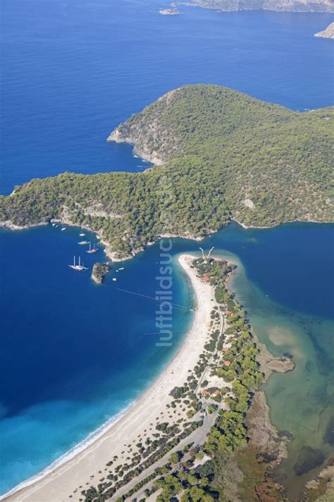 L Deniz Von Oben K Sten Landschaft Mit Sandstrand Bei L Deniz An