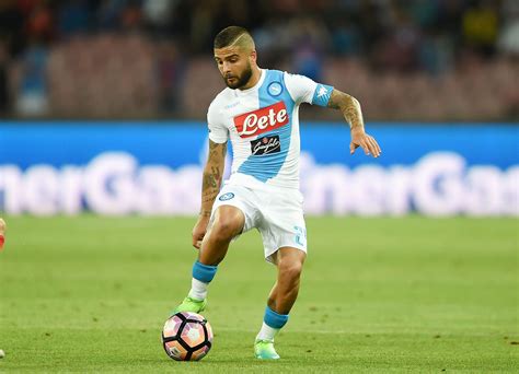 Lorenzo Insigne not interested in Chelsea transfer, random rumour ...