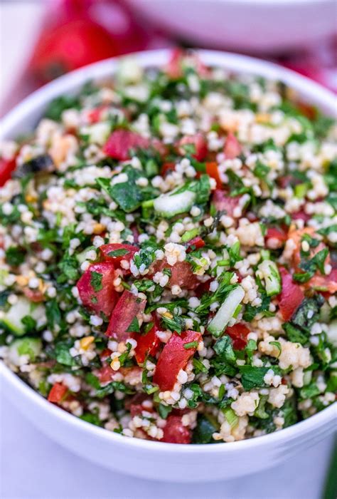 Easy Lebanese Tabbouleh Recipe [video] - S&SM