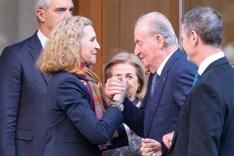 Juan Carlos Sofia Felipe Letizia Et Toute La Famille Royale R Unis