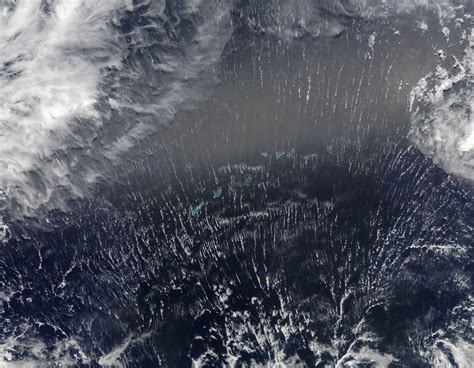 NASA sees breathtaking clouds on Earth and beyond - CNET