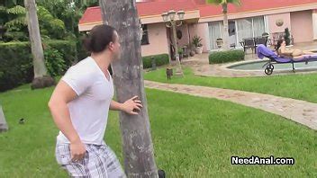 Buttplugged Bikini Babe Pleasing The Neighbor Xnxx