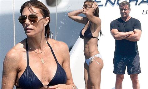 Stallone S Wife Jennifer Flavin 47 Looks Youthful In Bikini Jennifer Flavin Sylvester