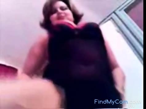 Arabian Milf On Cam Show Her Amazing Body