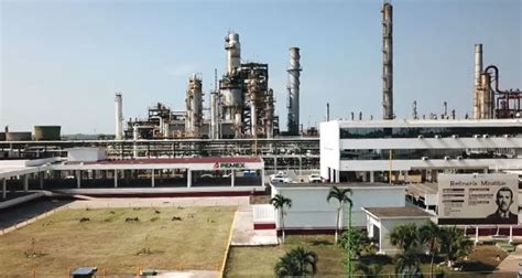 Federación Invierte 37 Mil Mdp En Rehabilitar 6 Refinerías