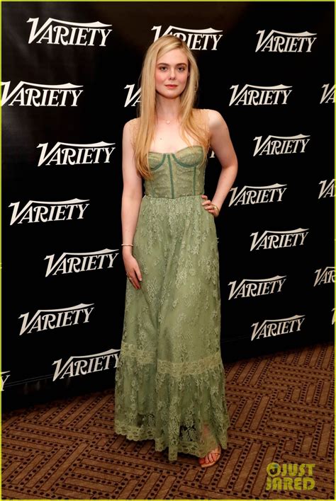 Full Sized Photo of elle fanning girl from plainville premiere 07 ...