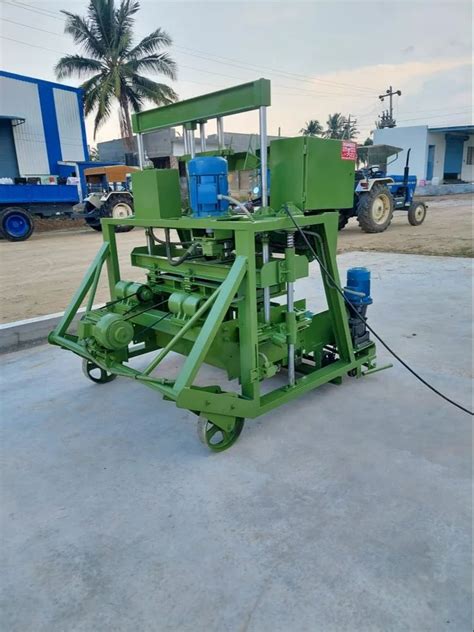 Solid Cement Concrete Block Making Machines Automatic Capacity 1000