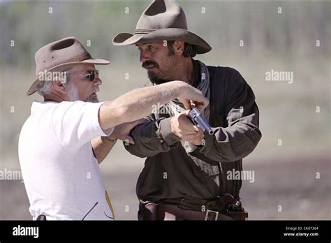 KEVIN COSTNER, OPEN RANGE, 2003 Stock Photo - Alamy