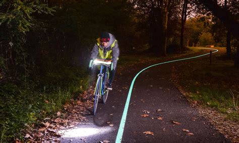 Bordeaux Inaugure La Premi Re Piste Cyclable Luminescente D Tours