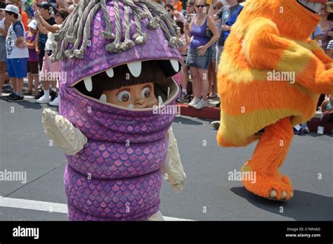 Boo Monsters Inc In The Disney Pixar Countdown To Fun Parade In Walt