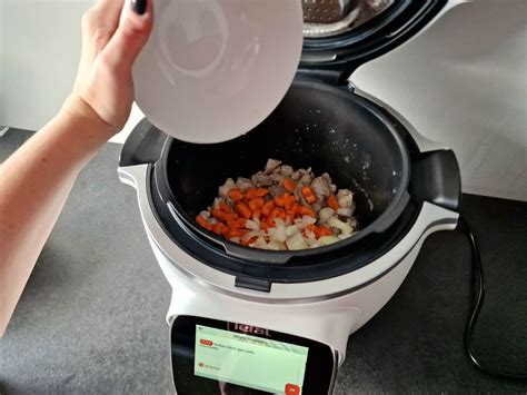 Test Multicookera Tefal Cook Me Touch Pro Cy