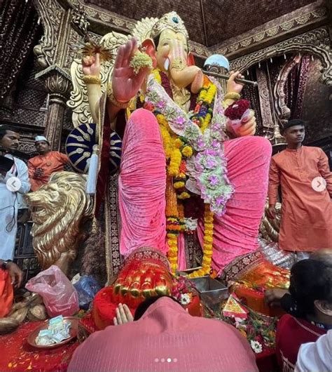 Ganesh Chaturthi 2023 कार्तिक आर्यन ने किए बप्पा के दर्शन आशीर्वाद