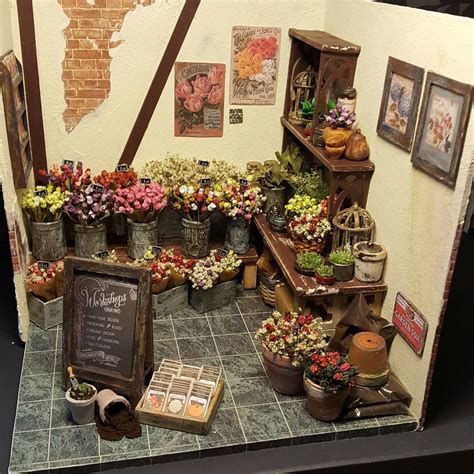 Miniature Flowers Shop♡ ♡ By Ecminithings Doll House Crafts Room Box