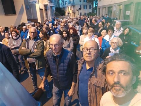 Sanremo In 400 Ieri Sera Alla La Consueta Processione Per I