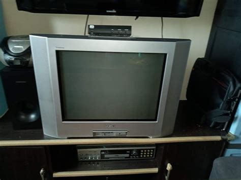 Sony Trinitron TV, TV & Home Appliances, TV & Entertainment, TV on Carousell