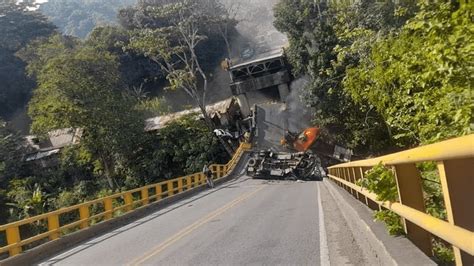 Colapso De Un Puente En Colombia Deja Dos Muertos Y Al Menos 15 Heridos