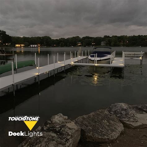 H2 - Sw3 Solar Powered Dock Lights System | Waterfront Lighting