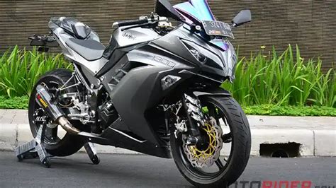 Modifikasi Kawasaki Ninja Fi Kamuflase Hemat Buat Gaya