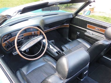 1969 Ford Galaxie XL - 429 Classic Car Interior