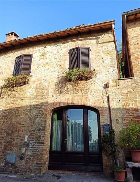 Casa Di Paese In Vendita In Via Di Collazzi 51 Montepulciano