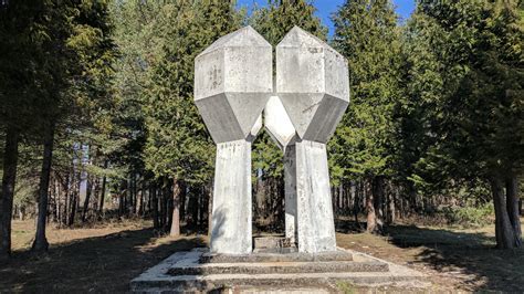 Spomenik Database Memorial To The Vo Enica Company In Vo Enica