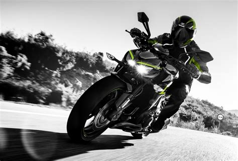 Nowe Kawasaki Z1000R Na 2017 Hamulce Brembo I Jeszcze Lepsze Zawieszenie