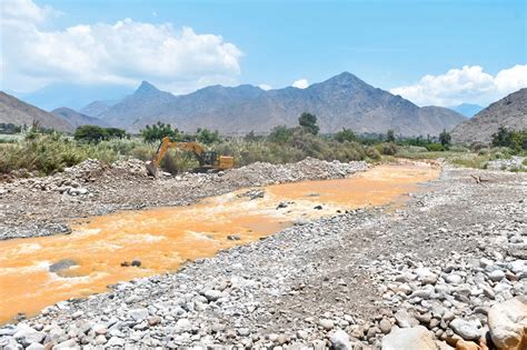 Trujillo Intervienen Punto Cr Tico En R O Moche Para Proteger Familias