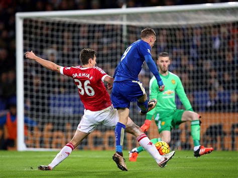 Leicester vs Manchester United live: Latest score as Jamie Vardy goal