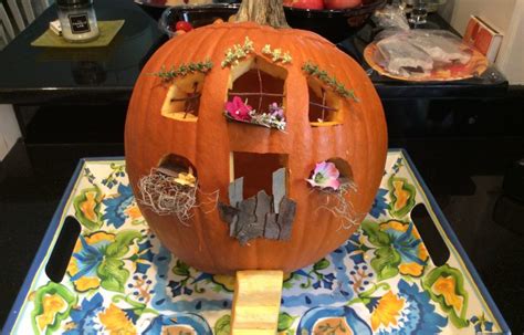 Fairy Pumpkin House - kraftykitkat