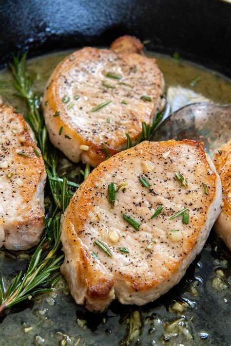 20 Minute Rosemary Pork Chops Extra Moist Easy Pan Fried With Garlic Butter Pan Sauce