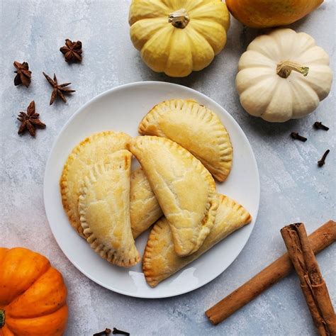 Pumpkin Pie Empanadas Empanadas De Calabaza La Saucy Kitchen