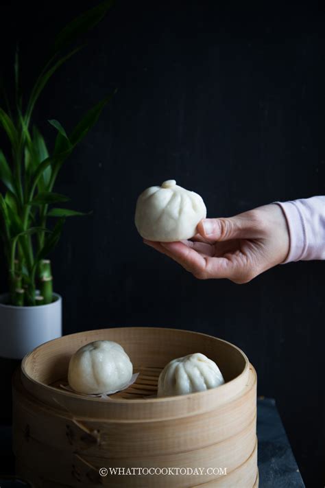 Dou Sha Bao Red Bean Paste Steamed Buns