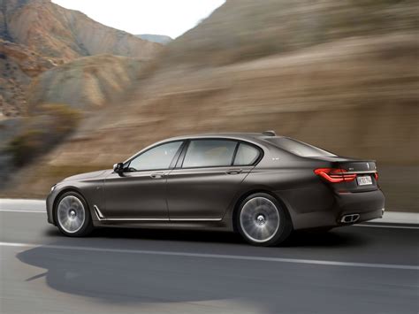 Bmw M760li Xdrive Le Retour Du V12 Tonton Greg