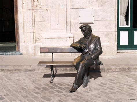 Estautua De Fryderyk Chopin Plaza De San Francisco La Habana Vieja