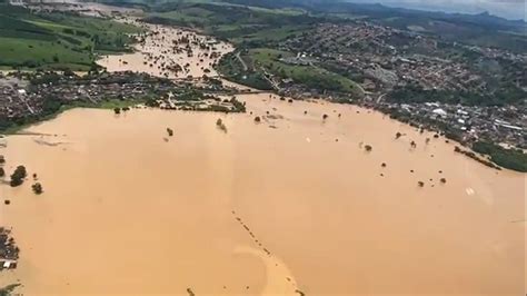 Ciclone provoca chuvas de até 450 mm e causa calamidade no sul da Bahia