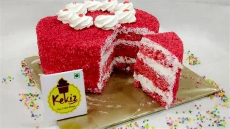 Round Eggless Red Velvet Cake Packaging Size 1010 Weight 1kg 5kg