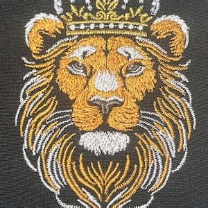 Embroidery Design The Lion King With A Crown Scheme For Dark Textiles