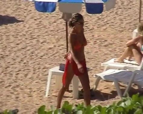 Laska W Czerwonym Bikini XHamster