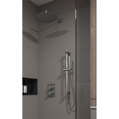 Douche à encastrer Banio Iron avec douche de tête de 20 cm bras mural