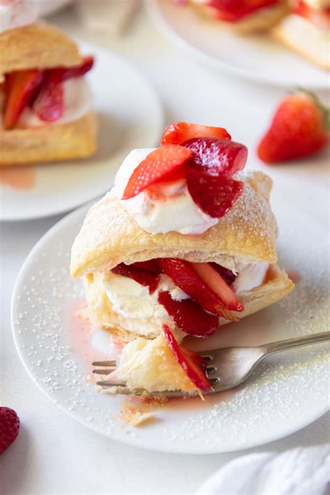 Easy Strawberry Shortcake Puffs Pumpkin N Spice